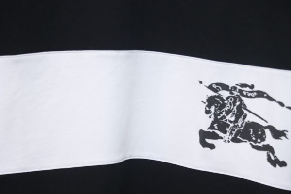 pk_god_batch_burberry_black_and_white_striped_horse_print_short_sleeves_1C1FF9A80C01F PK God Batch Burberry Black and white striped horse print short sleeves