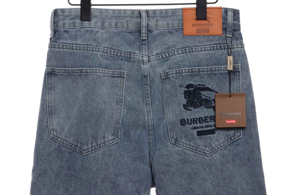 pk_god_batch_burberry_sup_warhorse_embroidered_jeans_1BF8286661E1E PK God Batch Burberry SUP Warhorse Embroidered Jeans