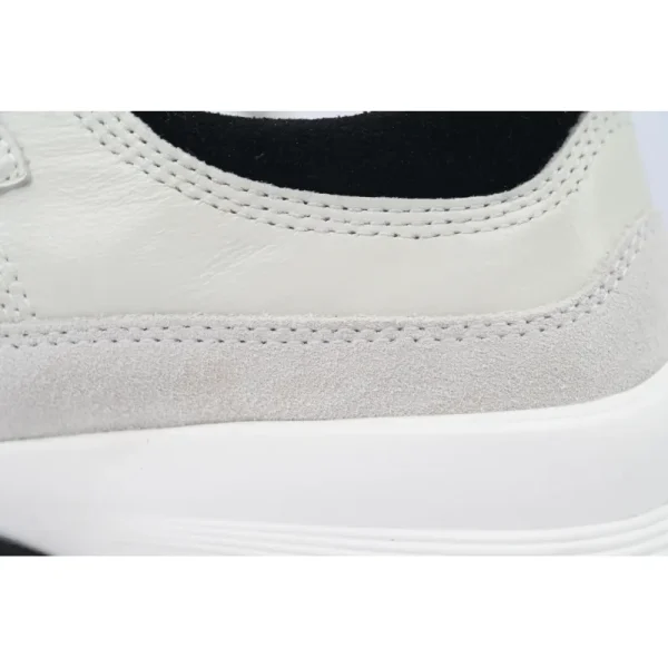 PK God Batch Chanel Interlocking CC Logo Calfskin & Suede Calfskin Sneakers White