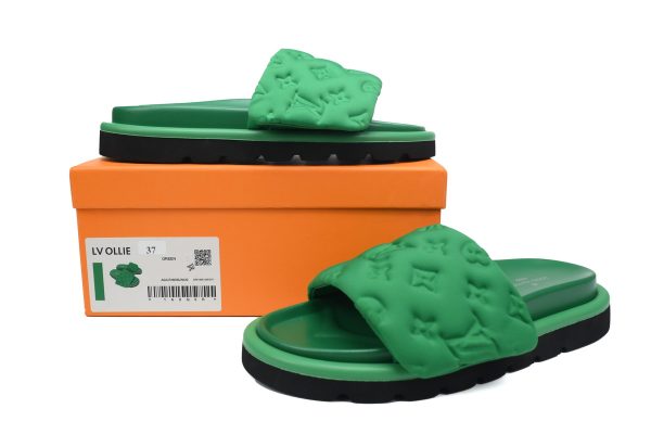 pk_god_batch_louis_vuitton_pool_pillow_black_green_cloth_1AC82A18F9E1E PK God Batch LOUIS VUITTON Pool Pillow Comfort Black green cloth