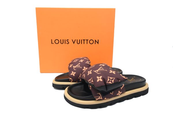 PK God Batch LOUIS VUITTON Pool Pillow Comfort Brown bread
