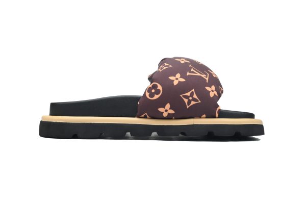 PK God Batch LOUIS VUITTON Pool Pillow Comfort Brown bread