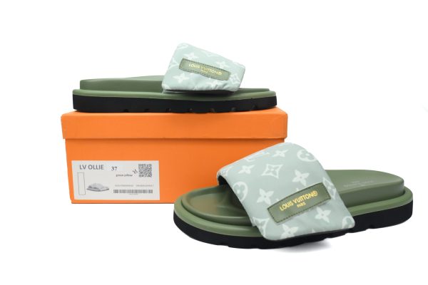 pk_god_batch_louis_vuitton_pool_pillow_comfort_light_green_denim_green_label_1AC6F00526E1A PK God Batch LOUIS VUITTON Pool Pillow Comfort Light green denim green label