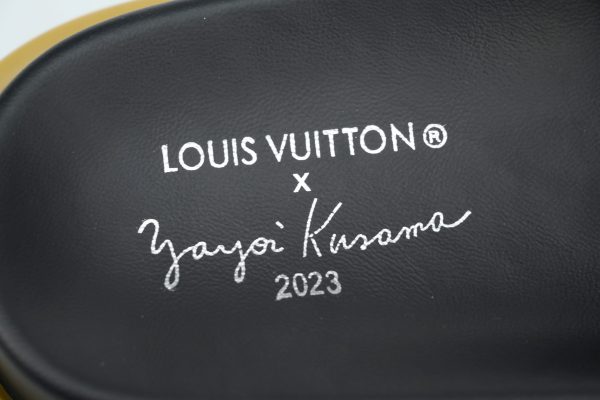 PK God Batch LOUIS VUITTON Pool Pillow Comfort pumpkin