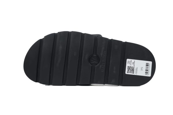 PK God Batch LOUIS VUITTON Pool Pillow Comfort pumpkin