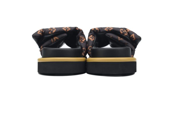 PK God Batch LOUIS VUITTON Pool Pillow Comfort pumpkin