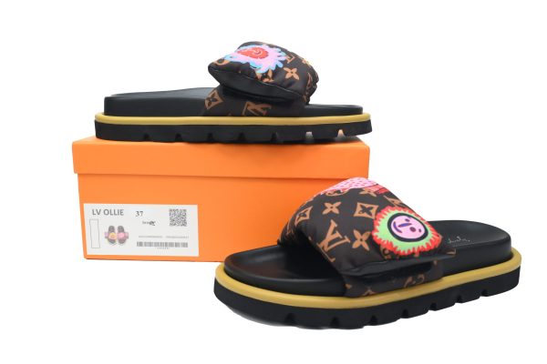 pk_god_batch_louis_vuitton_pool_pillow_comfort_sun_brown_1AC8282D62312 PK God Batch LOUIS VUITTON Pool Pillow Comfort Sun Brown