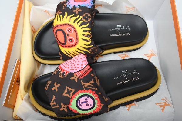 pk_god_batch_louis_vuitton_pool_pillow_comfort_sun_brown_1AC8283222613 PK God Batch LOUIS VUITTON Pool Pillow Comfort Sun Brown