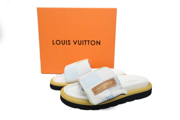 pk_god_batch_louis_vuitton_pool_pillow_comfort_white_color_grid_1AC6EF755FE18 PK God Batch LOUIS VUITTON Pool Pillow Comfort White color grid
