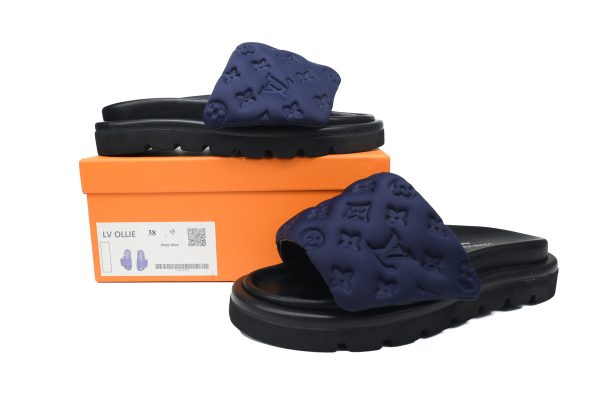 PK God Batch LOUIS VUITTON Pool Pillow Comfort XM Dark Blue