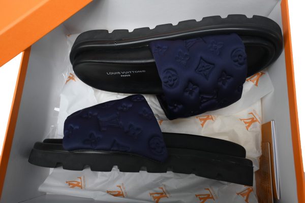 PK God Batch LOUIS VUITTON Pool Pillow Comfort XM Dark Blue