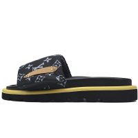 PK God Batch LOUIS VUITTON Pool Pillow Comfort Yellow label cloth PK God Batch LOUIS VUITTON Pool Pillow Comfort Yellow label cloth