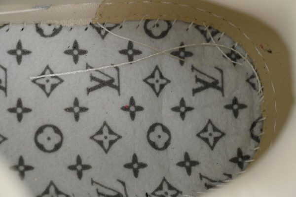 PK God Batch Louis Vuitton Skate Horse Hair Gray White Diamond