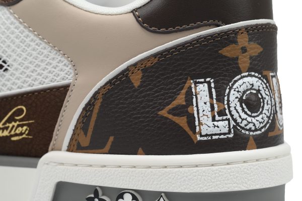 PK God Batch LOUIS VUITTON Trainer Coffee