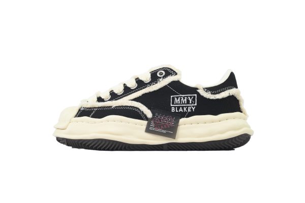 PK God Batch MIHARA YASUHIRO Black Tail NO.766 PK God Batch MIHARA YASUHIRO Black Tail NO.766