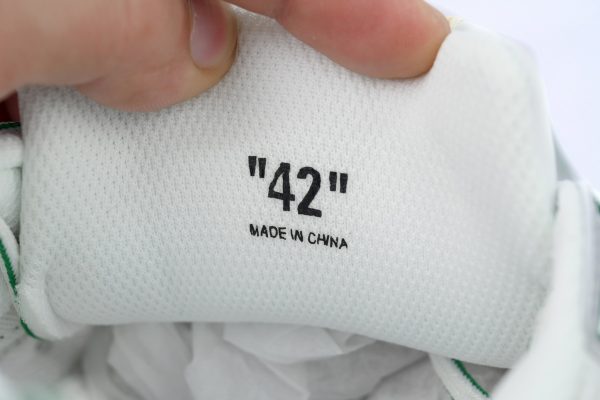 PK God Batch OFF-WHITE Out Of Turquoise Stone OMIA295S25 FAB00 47243