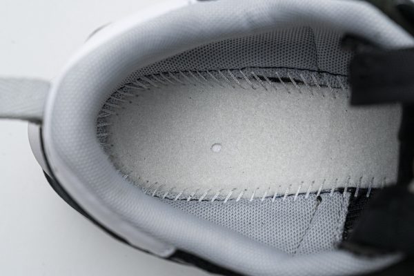 pkstockx_sacai_x_nike_pegasua_vaporfly_black_white_ci9928_001_1AD60C49DD716 PKstockx Sacai x Nike Pegasua Vaporfly Black White CI9928-001