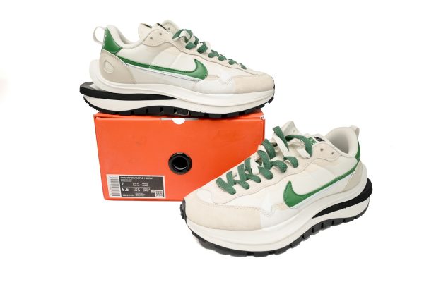 PKstockx Sacai x Nike VaporWaffle Sesame and Beige Green DD1875-102