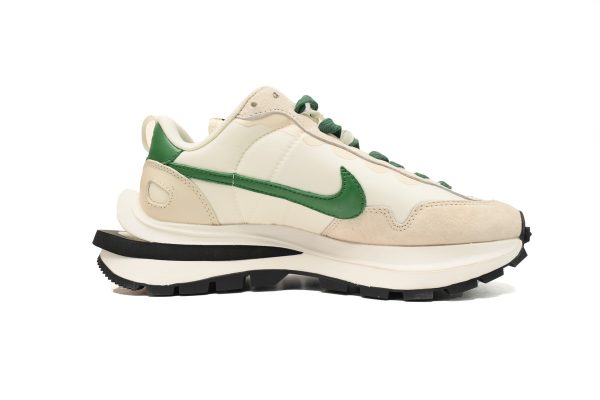 PKstockx Sacai x Nike VaporWaffle Sesame and Beige Green DD1875-102