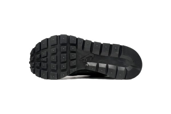 pkstockx_sacai_x_nike_vaporwaffle_sesame_black_and_white_grid_cv1363_105_1AD60CD6CEB1D PKstockx Sacai x Nike VaporWaffle Sesame Black And White Grid CV1363-105