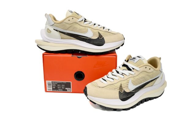 PKstockx Sacai x VaporWaffle “Tour Yellow ” CV1363-108