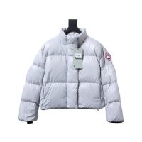 Canada goose Short Large Plaid Puff Down Jacket White Canada goose Short Large Plaid Puff Down Jacket White